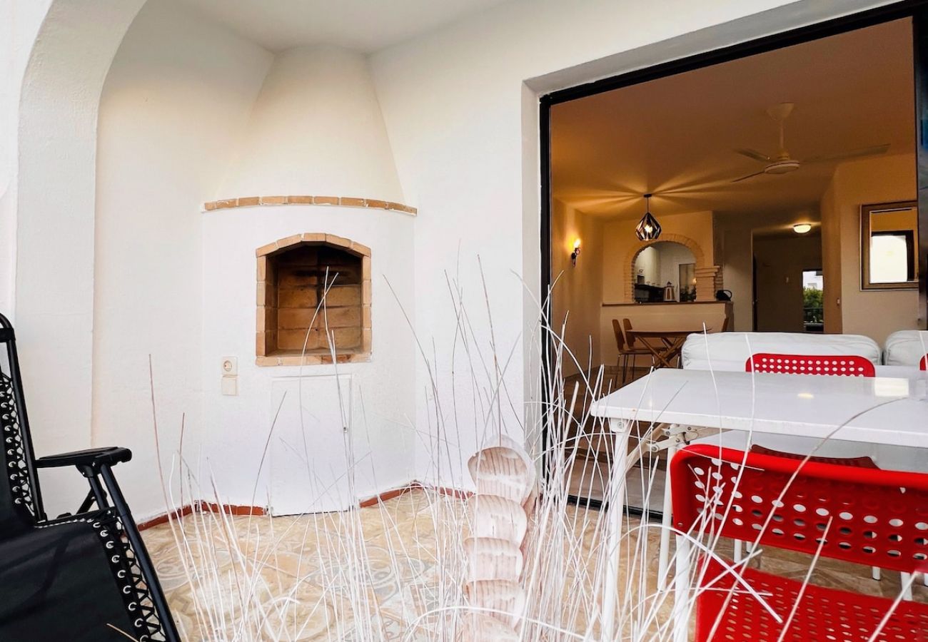 Apartamento en Mijas Costa - Calahonda Sea Views with Pool and Private Parking