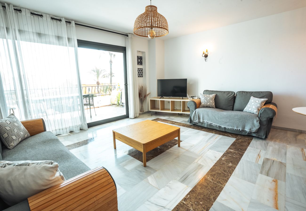 Apartamento en Mijas Costa - Calahonda Sea Views with Pool and Private Parking