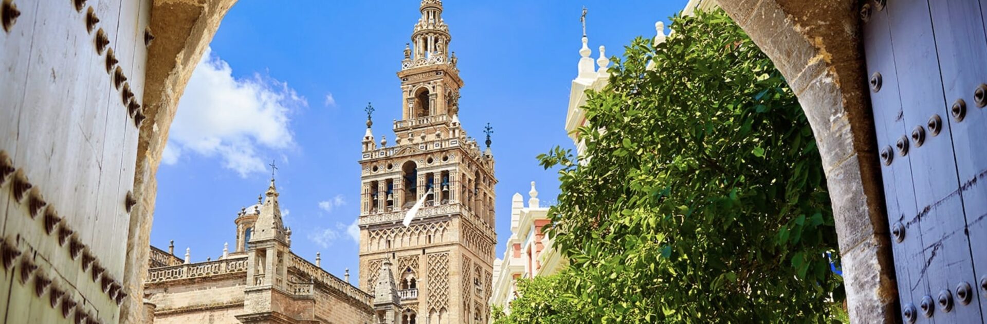 How to visit Sevilla and Granada from Marbella?