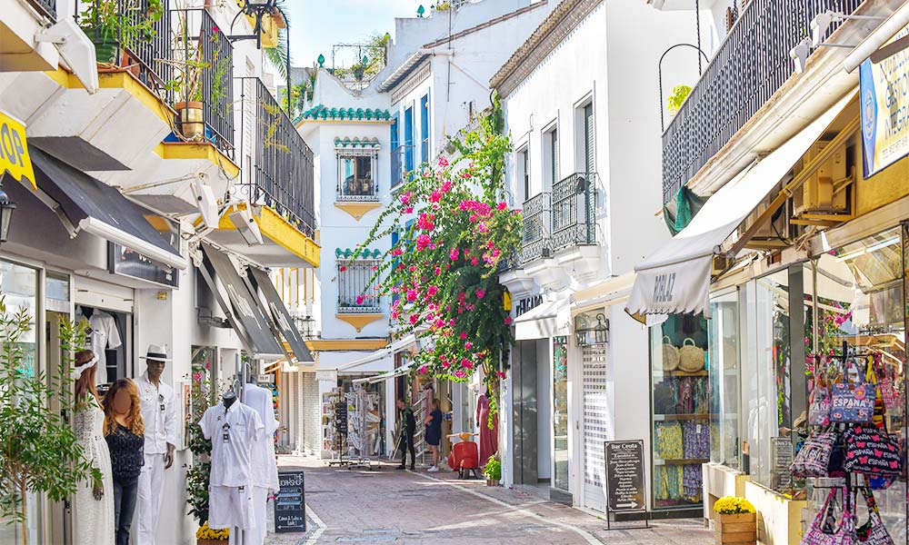 Marbella Solo Traveler Guide