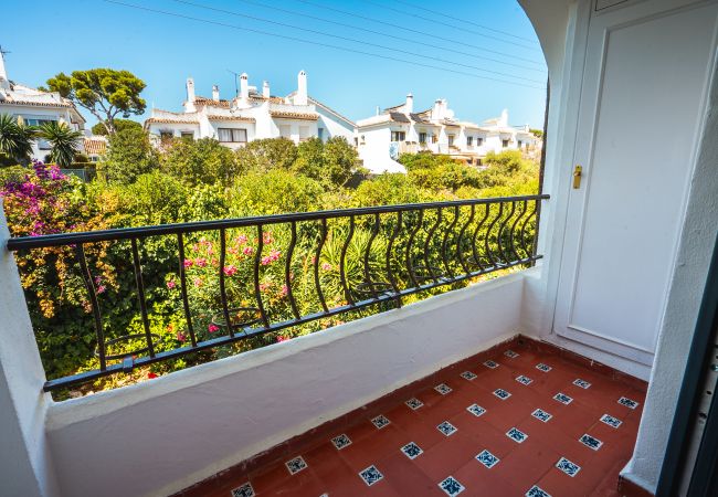 Apartment in Mijas Costa - Calahonda Sea Views with Pool and Private Parking Apartment in Mijas Costa - Calahonda Sea Views with Pool and Private Parking