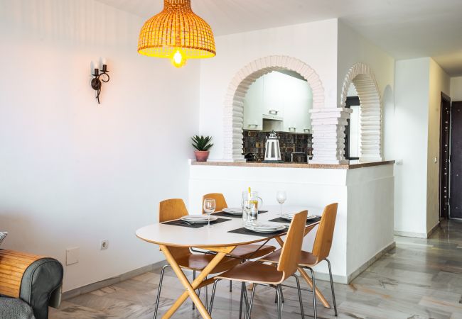 Apartment in Mijas Costa - Calahonda Sea Views with Pool and Private Parking Apartment in Mijas Costa - Calahonda Sea Views with Pool and Private Parking