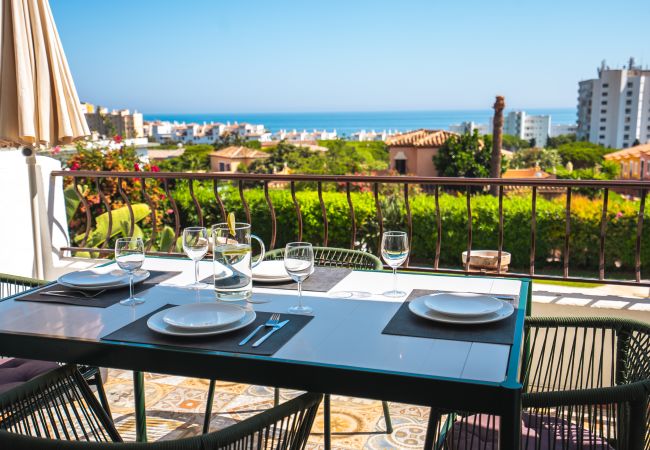 Apartment in Mijas Costa - Calahonda Sea Views with Pool and Private Parking Apartment in Mijas Costa - Calahonda Sea Views with Pool and Private Parking